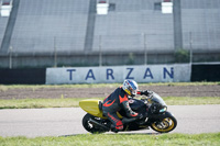 Rockingham-no-limits-trackday;enduro-digital-images;event-digital-images;eventdigitalimages;no-limits-trackdays;peter-wileman-photography;racing-digital-images;rockingham-raceway-northamptonshire;rockingham-trackday-photographs;trackday-digital-images;trackday-photos